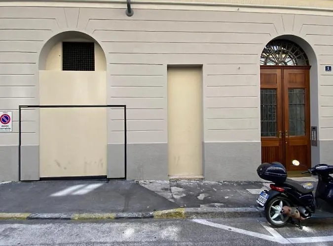 Apartment Luxury + Garage Triest